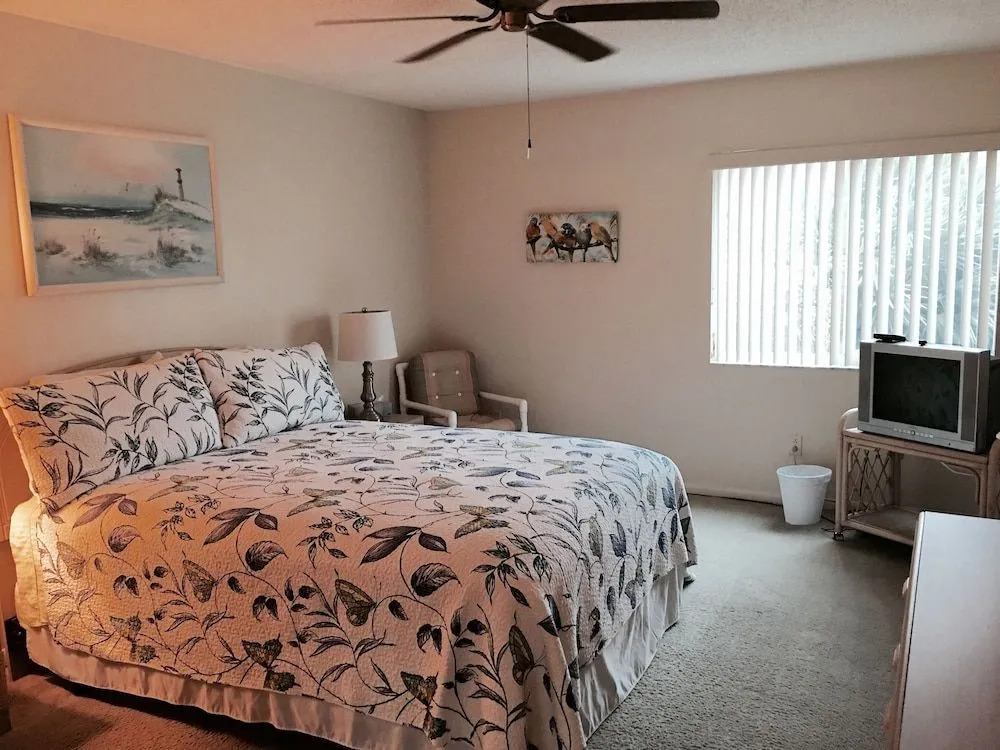 Sea Woods 2bdrm Condo 153