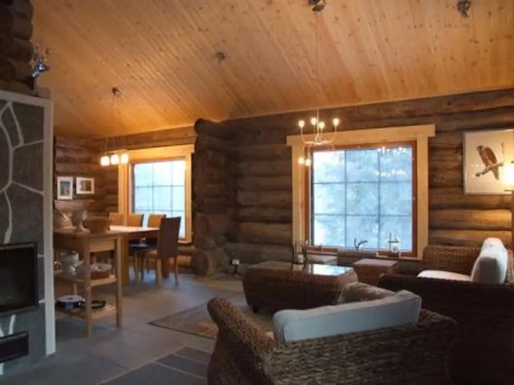 Holiday Home Muuttohaukka