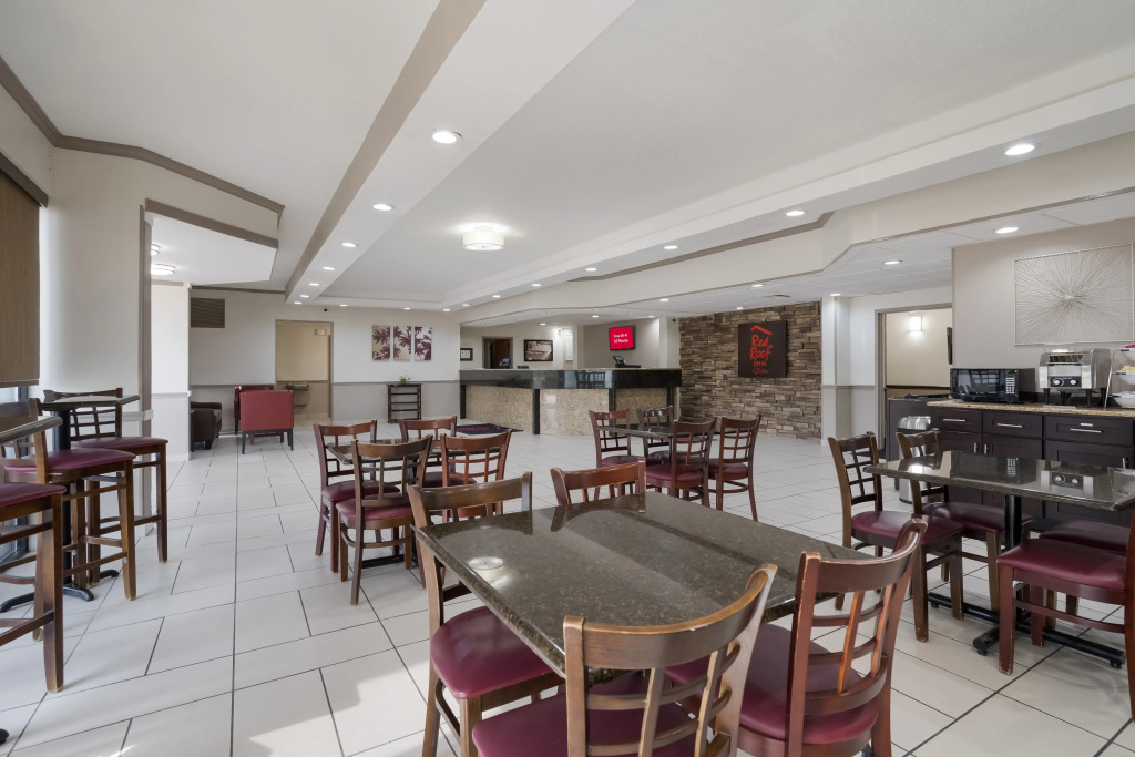 Red Roof Inn & Suites Jacksonville, NC