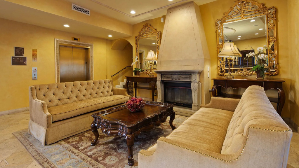 Best Western Plus Sunset Plaza Hotel