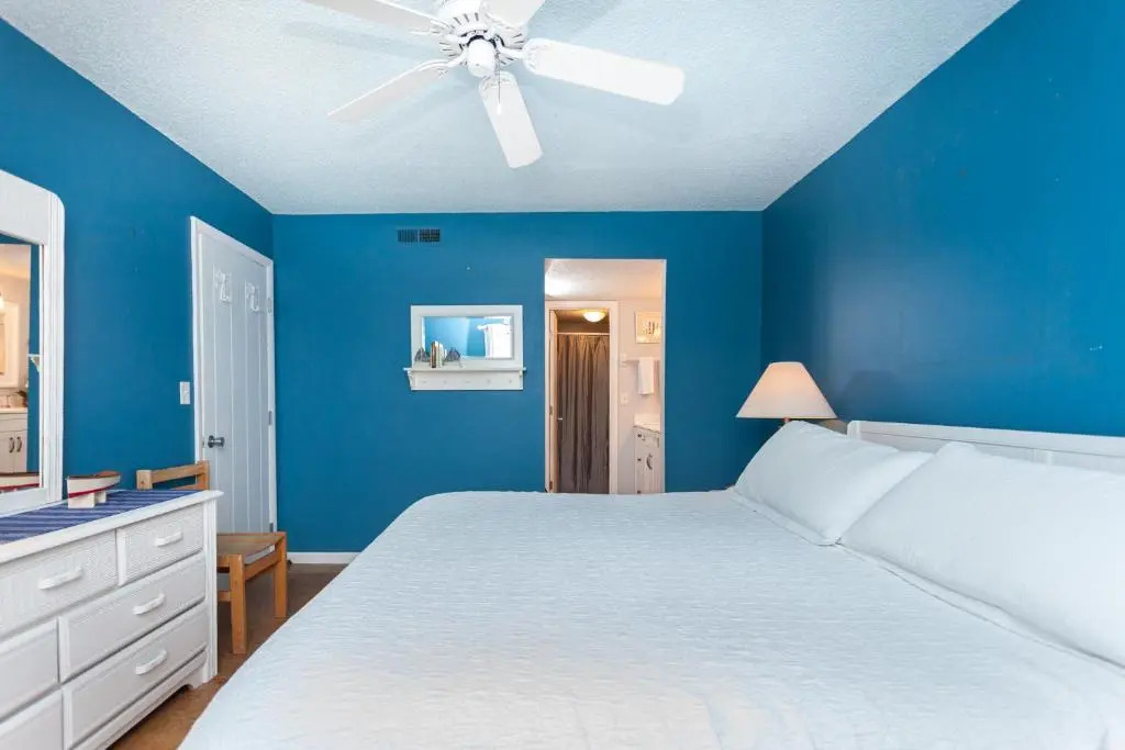 Quail Hollow B2-1U, 1 Bedroom, Sleeps 2, Ocean Front, Pool, Tennis, WiFi