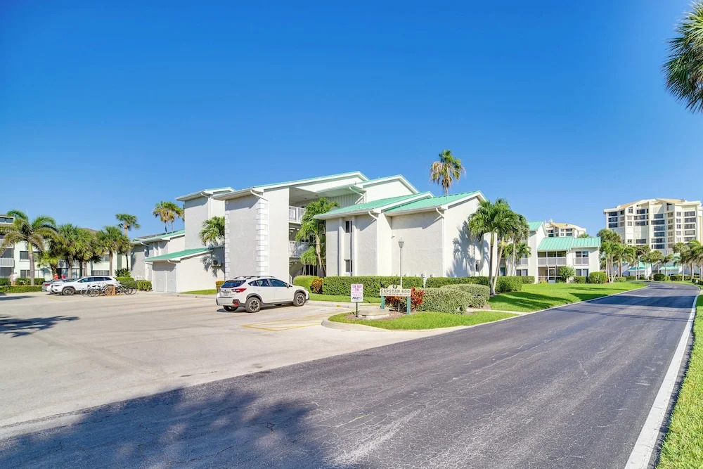 Hutchinson Island Vacation Rental w/ Beach Access