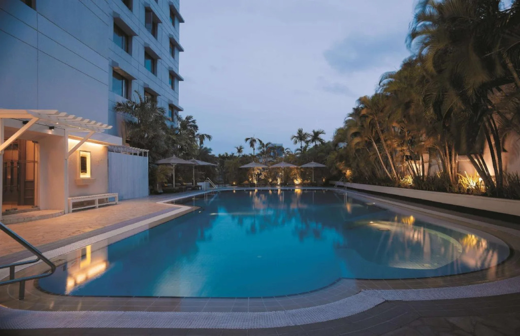 Sule Shangri-La, Yangon