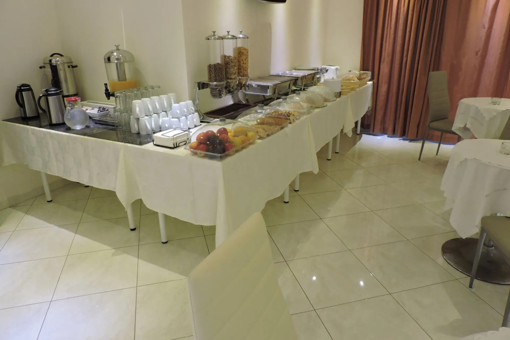 Golden Rose Suites