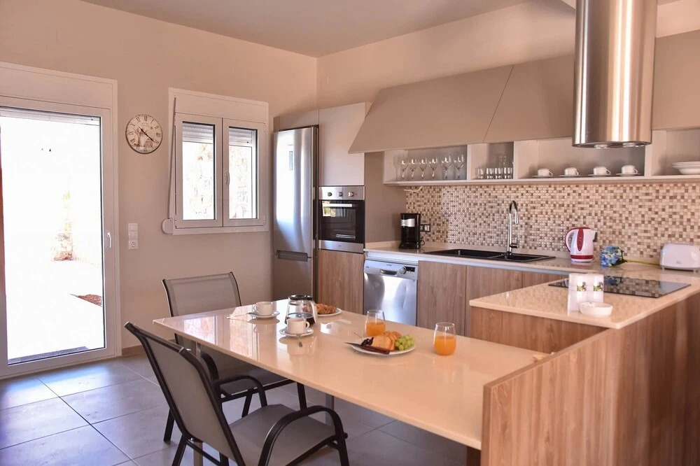 This 2 Bedroom Villa With its own Pool Perfect for a Vacation in Crete