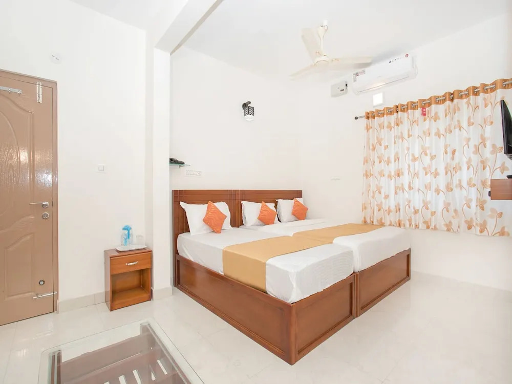 OYO 11097 Hotel Grand Arabian