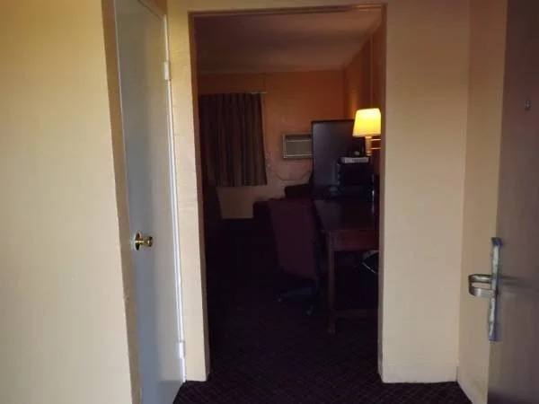 Deluxe Inn - Kenly