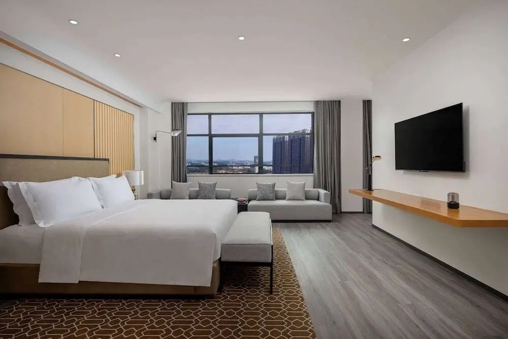 Ramada by Wyndham Maoming Dianbai