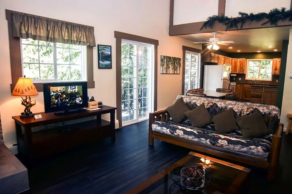 Fawn Valley Inn: 215