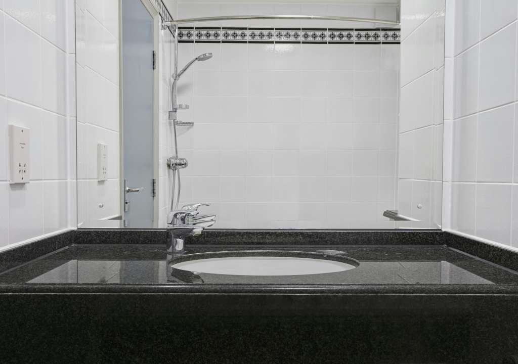 Leonardo Hotel East Midlands Airport - On-Site