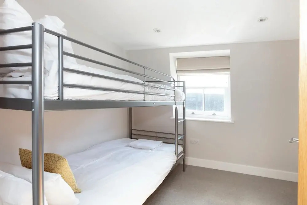 Luxurious Central Windsor Town House