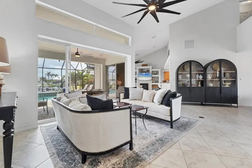 Punta Gorda Isles 4-Bedroom Private Pool Home on Canal 4 Home
