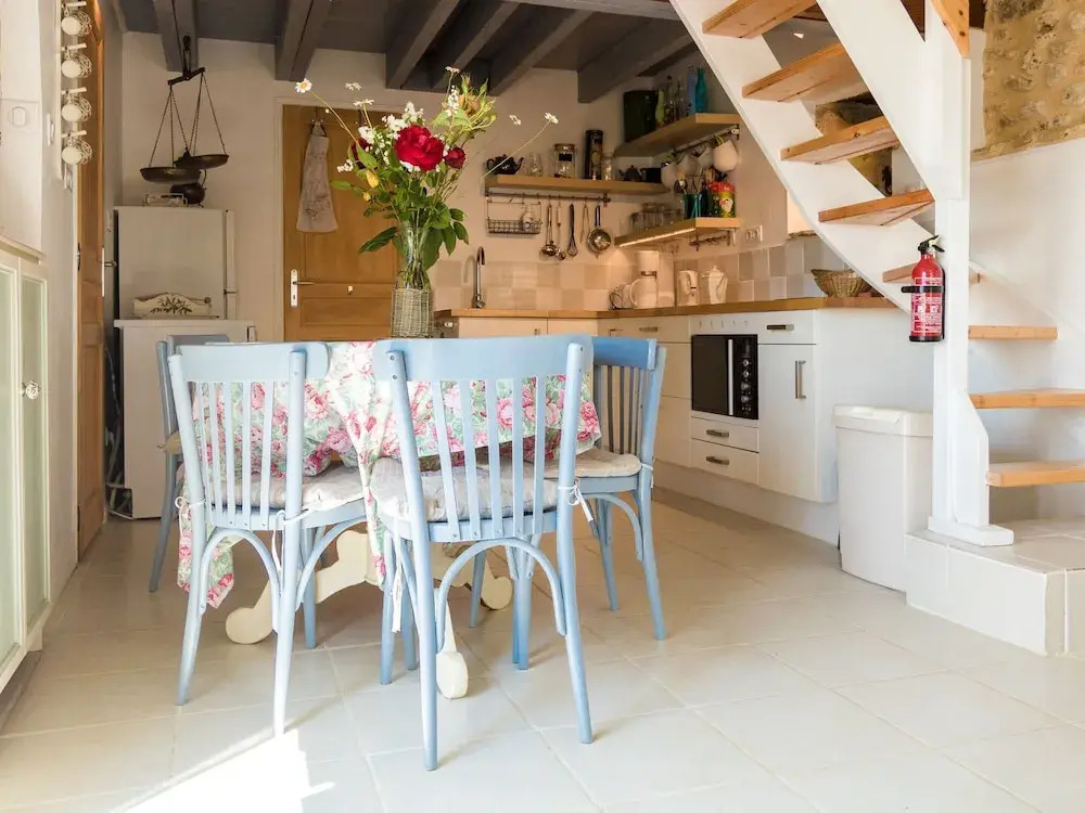 Farmhouse with private pool, large garden and playground