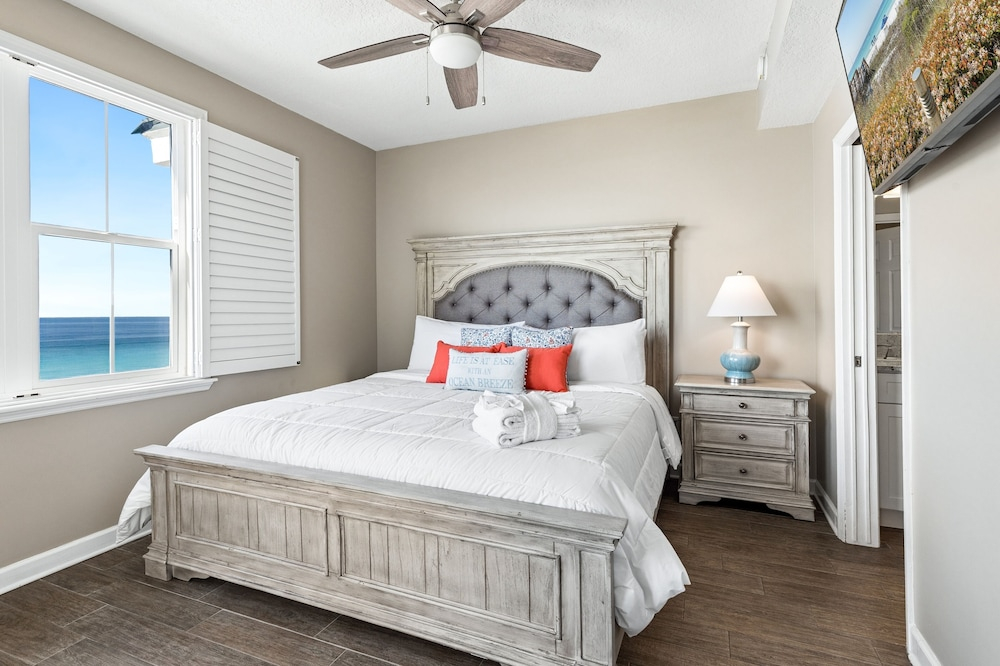 The Inn At Crystal Beach Ph 702 4 Bedroom Condo