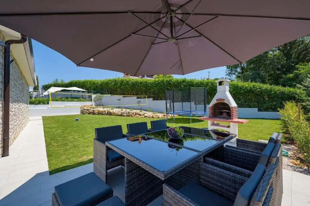 Villa Simic