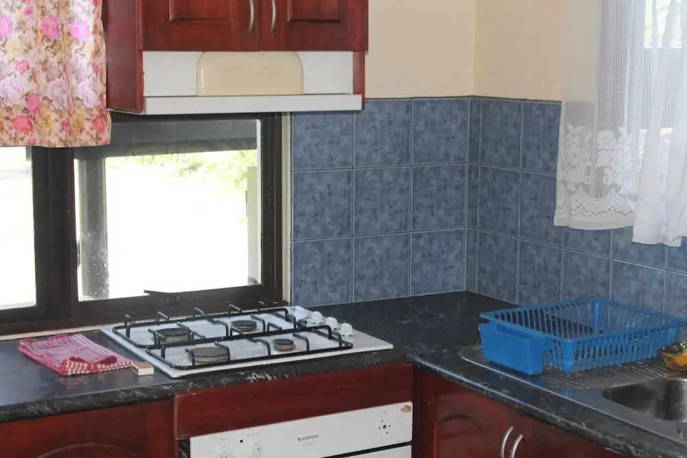 Shalini Garden Hotel & Apartments