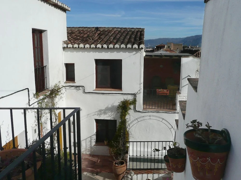 Casa Luna - Traditional spanish village house with pool
