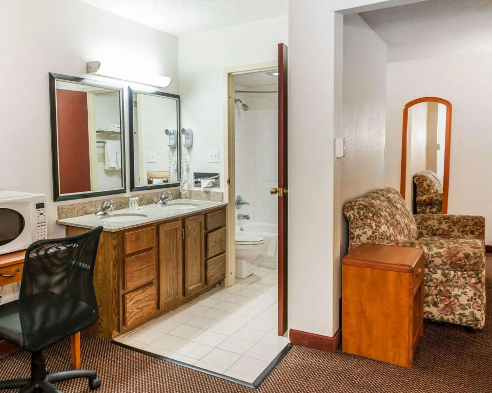 Quality Inn South