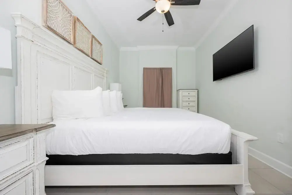 Phoenix Gulf Towers 2206 2 Bedroom Condo