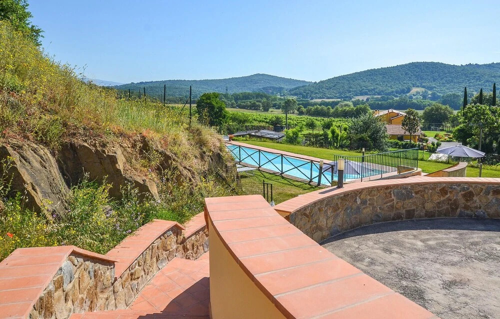 Nice Apartment in Bucine With 2 Bedrooms, Wifi and Outdoor Swimming Pool