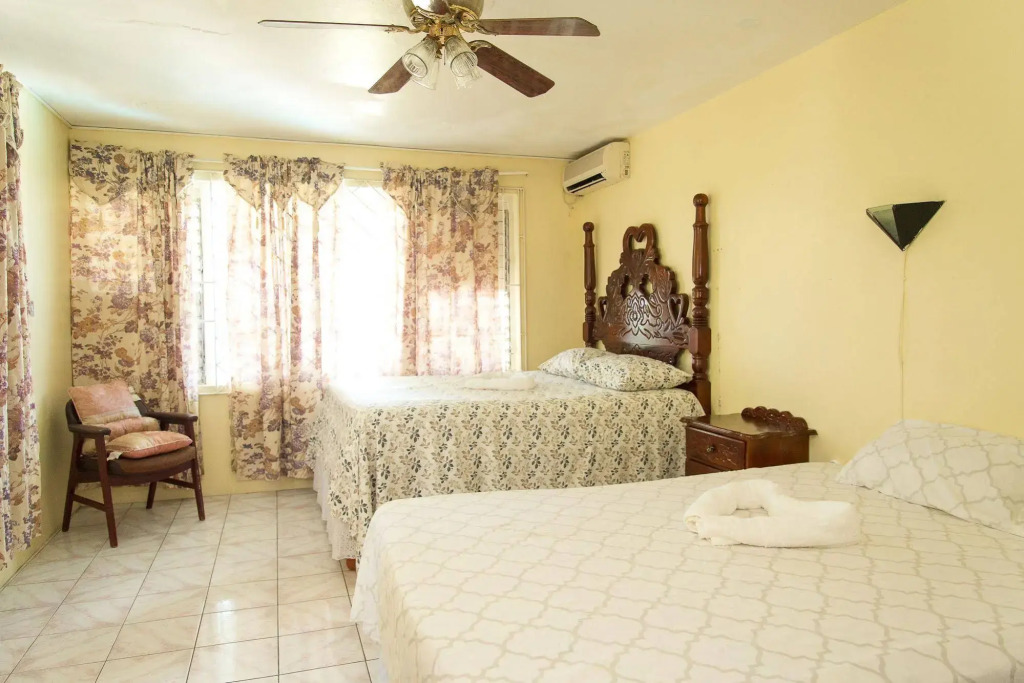 Villa Donna Inn
