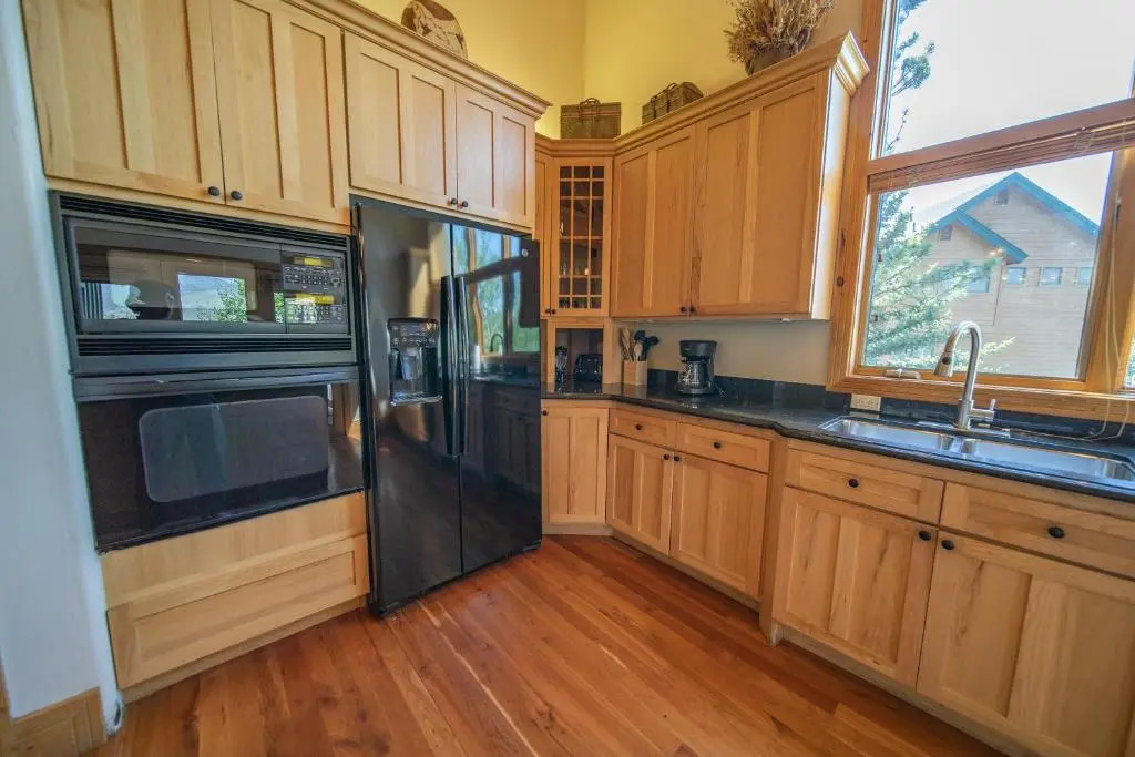Goldenrod Home 6