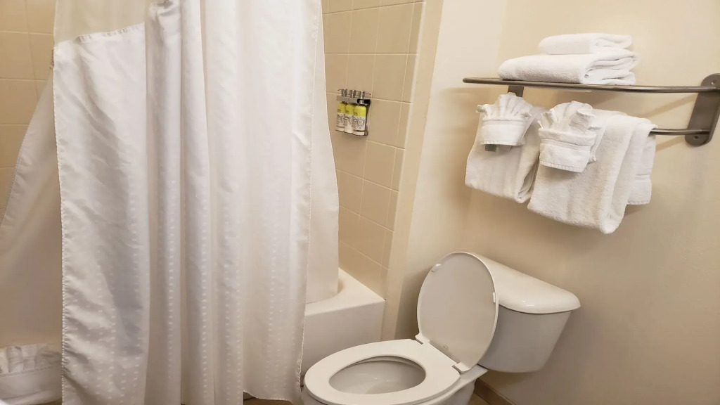 Holiday Inn Express & Suites Cambridge by IHG
