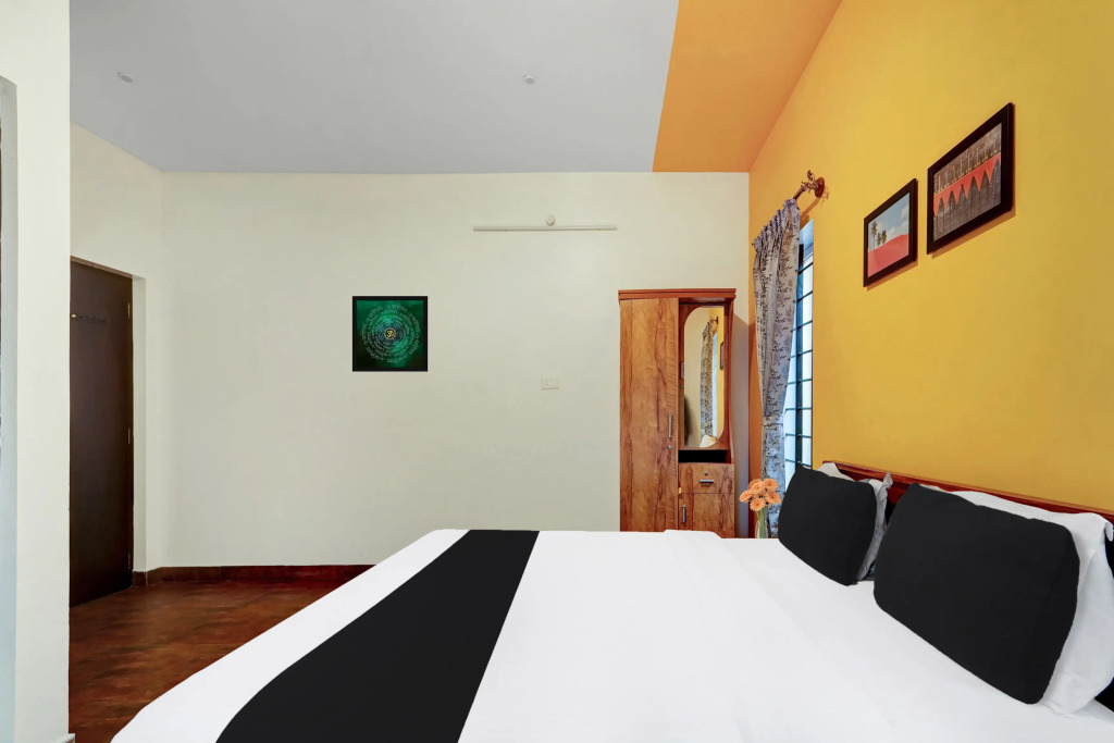OYO 78034 New Star Cottages