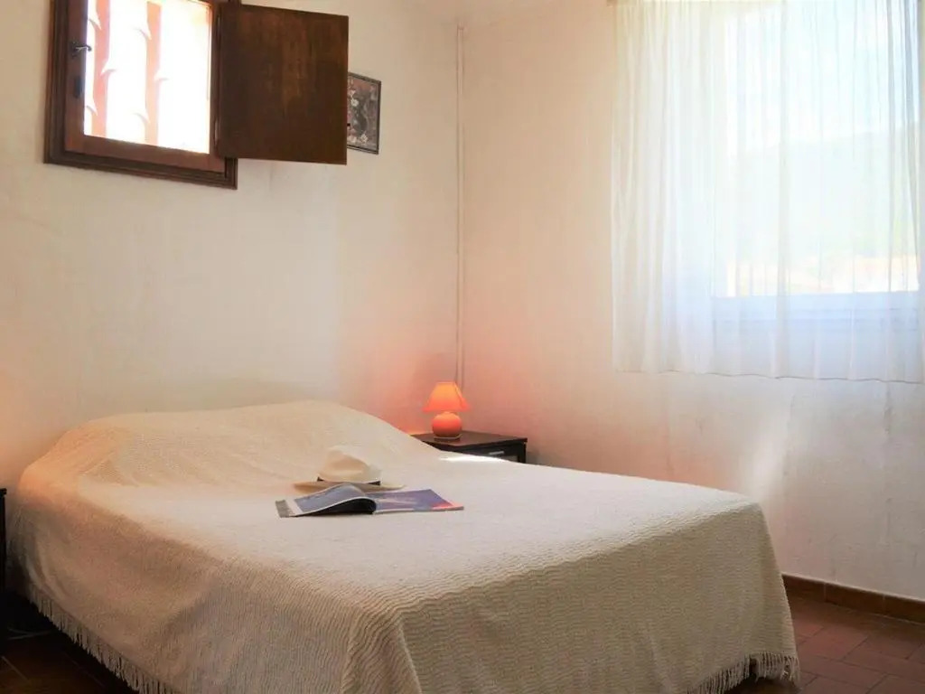 Appartement Le Lavandou, 2 pièces, 4 personnes - FR-1-251-205