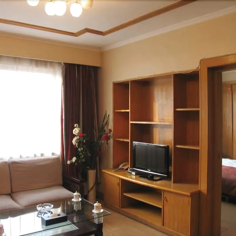Xinglong Hotel
