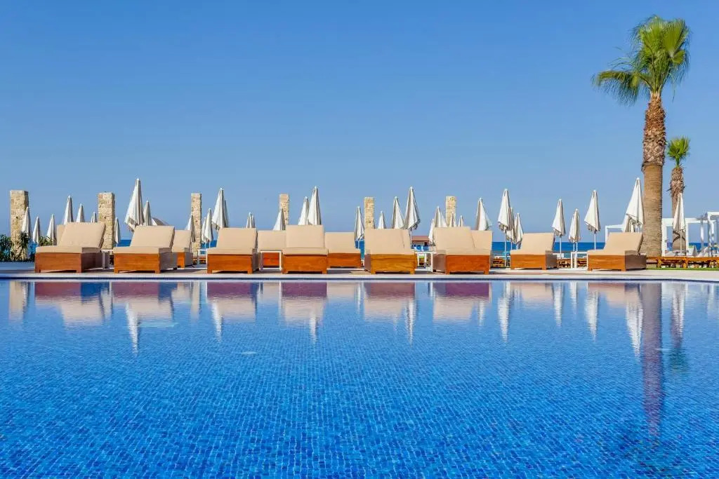 Flamingo Paradise Beach Hotel