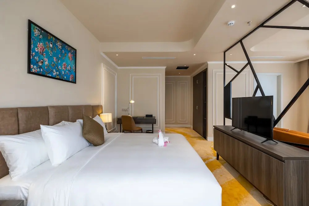 La Vela Hue Hotel