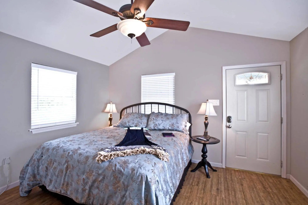 Blanco Riverside Cottages