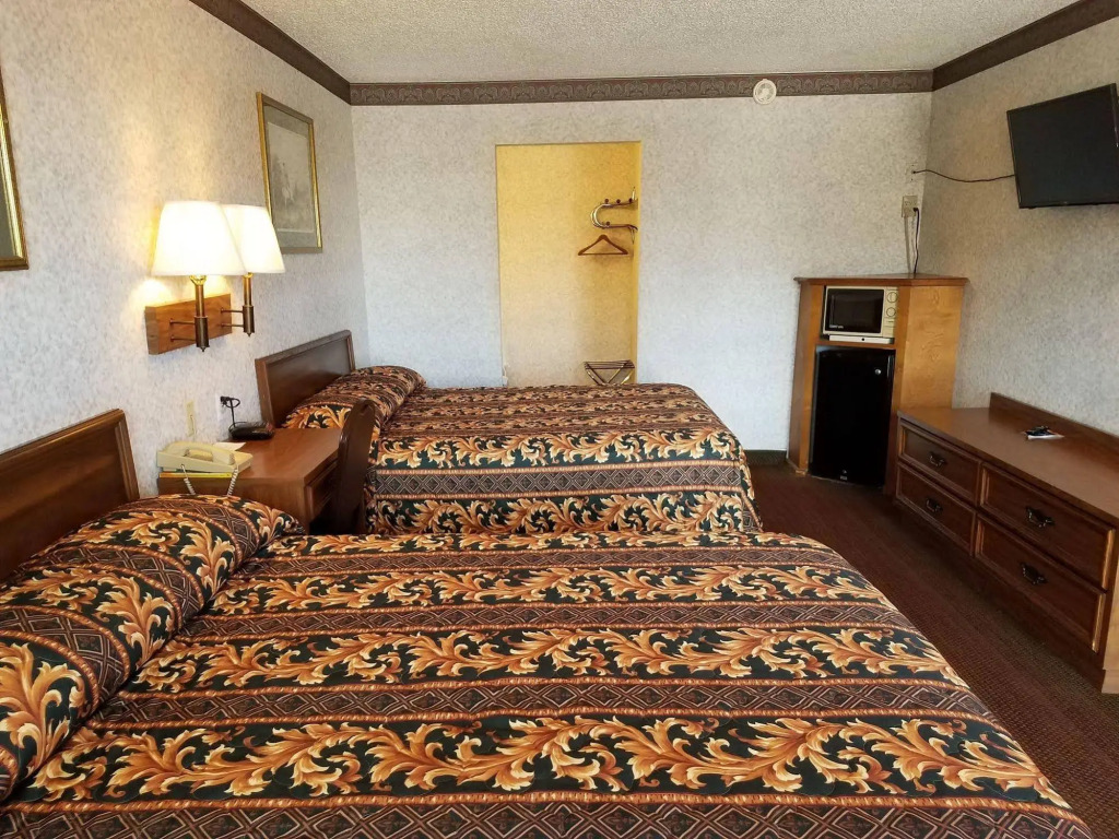 Heritage Inn