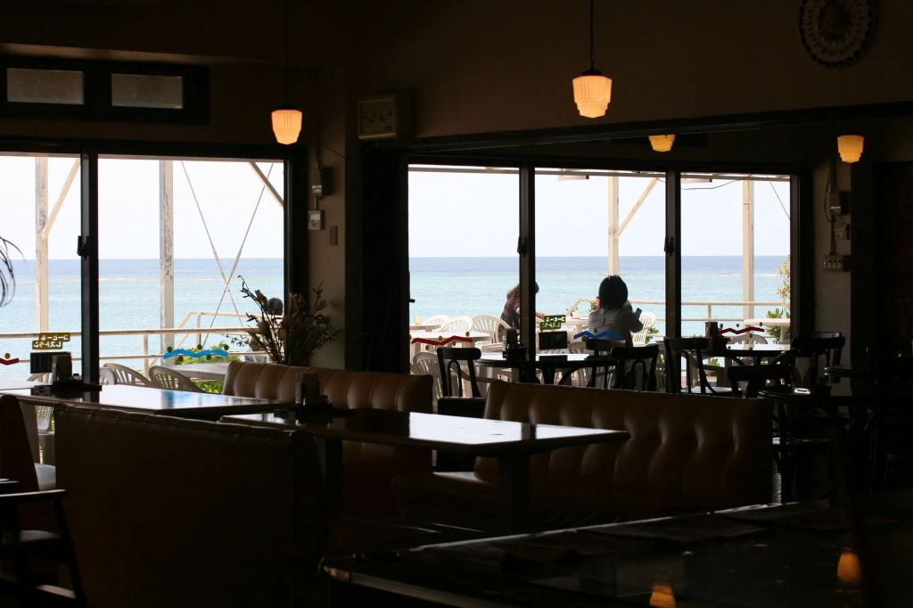 Hotel & Restaurant On the Beach Lue