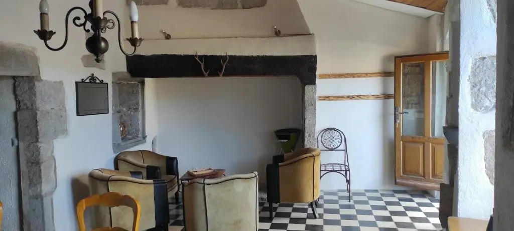 maison pierre et voute au c ur du village