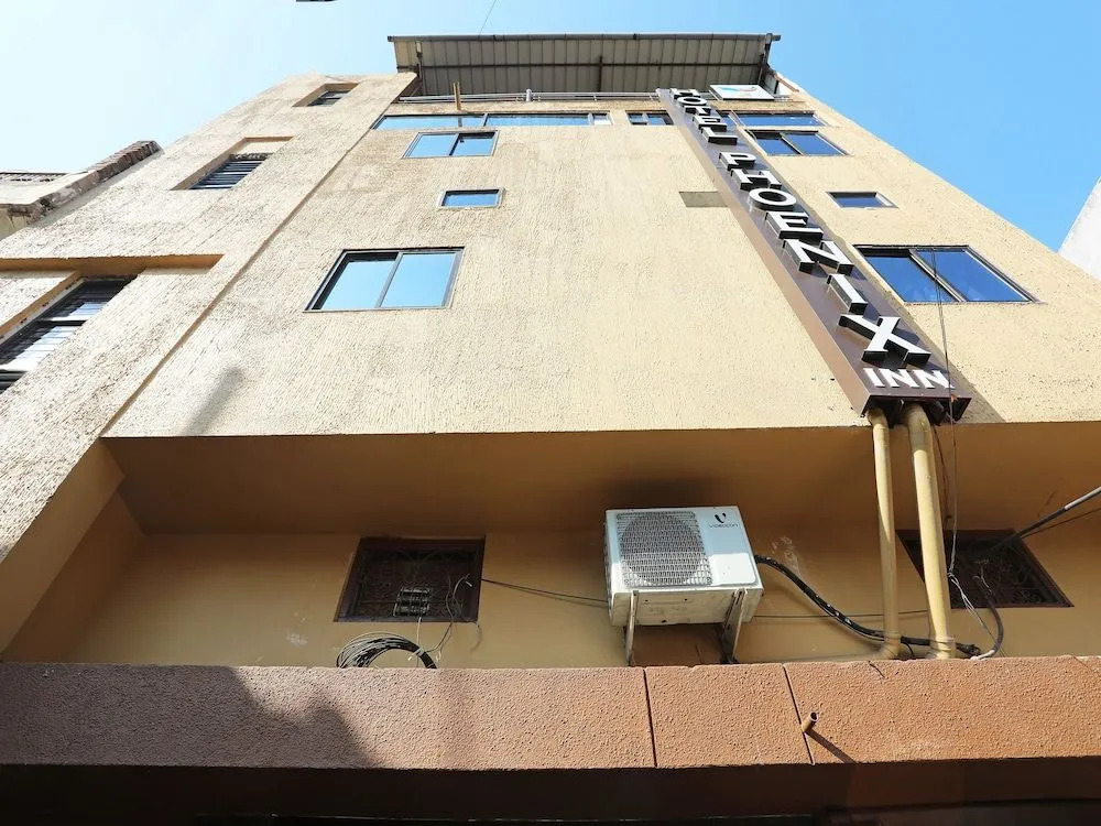 OYO 26612 Phoenix Inn