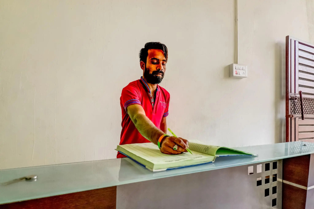 OYO 76423 Ashoka Hotel And Guest House
