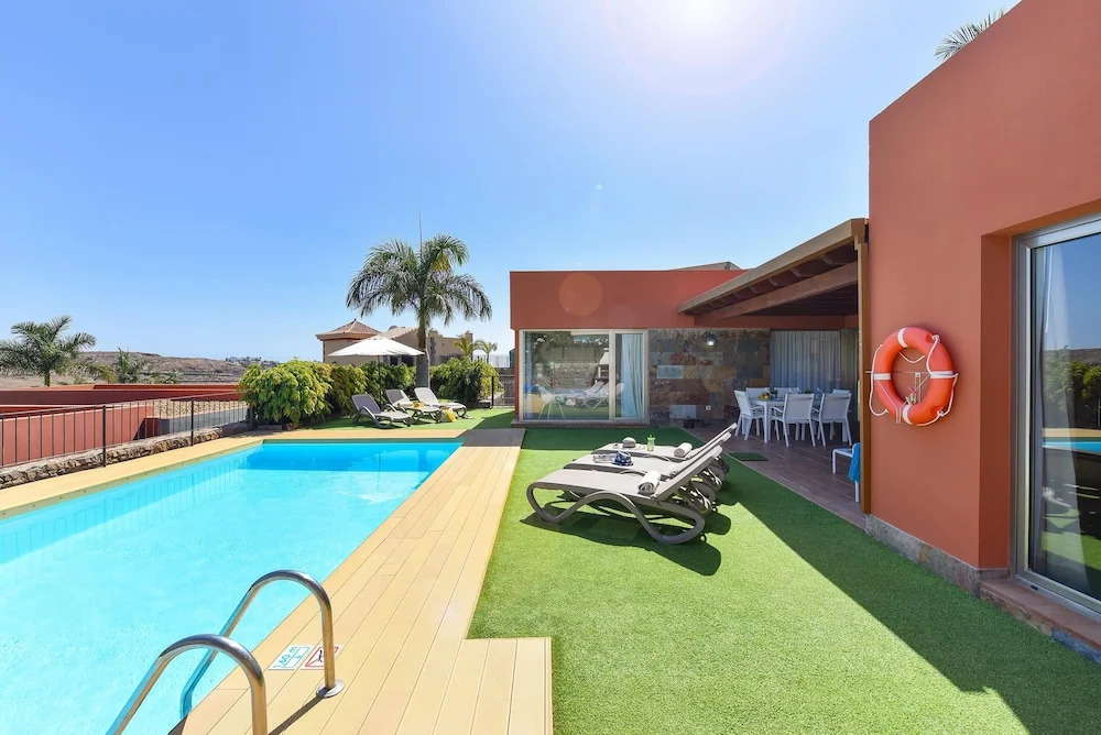 Par 4 Villa 16 Salobre Golf Holiday Rental