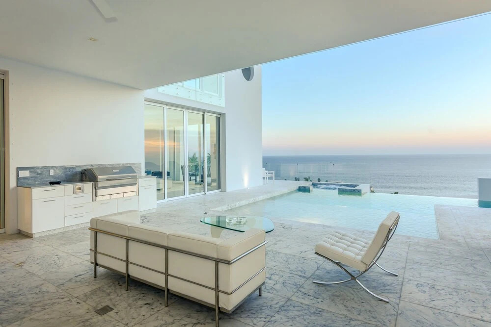 Modern 4 Bedroom Pedregal Villa Reduced Nightly Rate for 4+ Nights at Villa Besame
