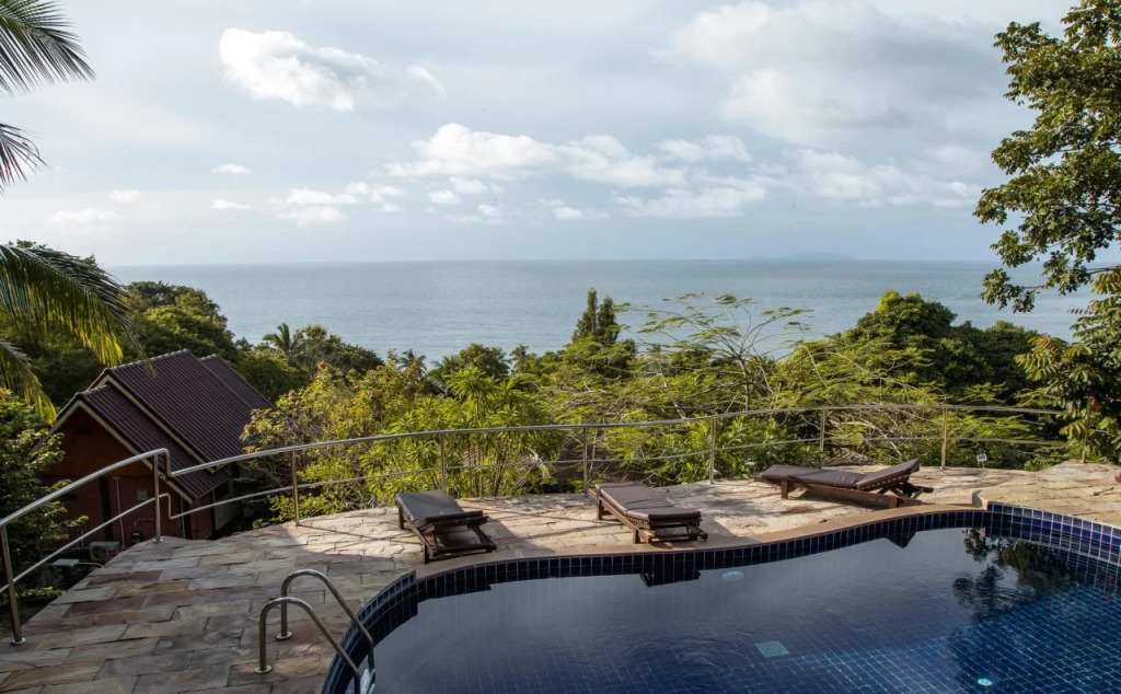 Haad Yao Over Bay Resort