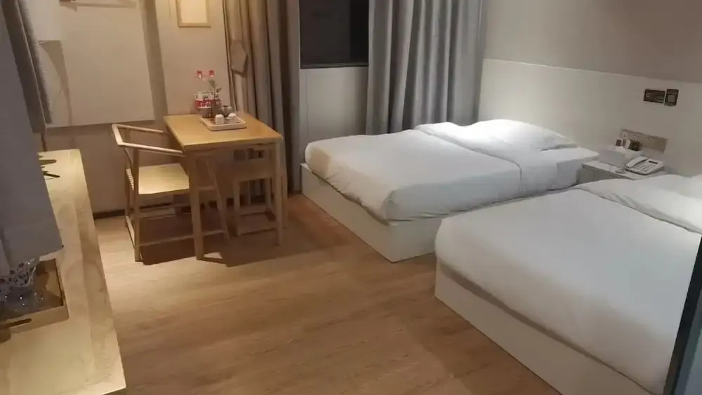 Jinju Art  Hotel