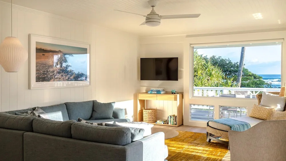 Hale Kalani home