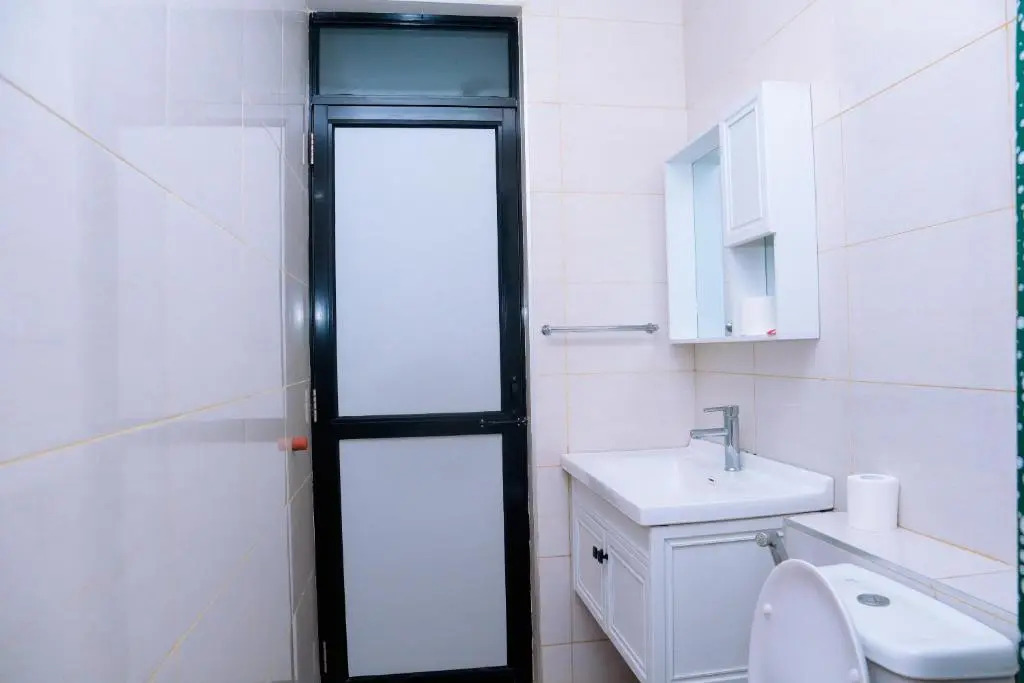 2Bedroom Luxury near JKIA airport/SGR with balcony
