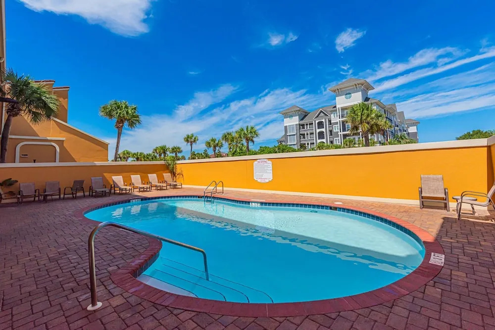 Coral Reef Club 35, Destin