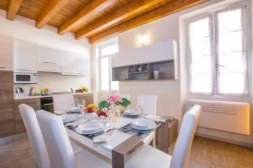 RHS Serviced Apartments Como
