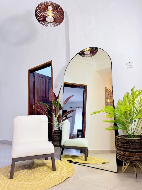 Serene Stay Kayz Haven Kololo