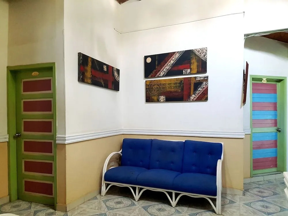 Hotel Gairaca Real