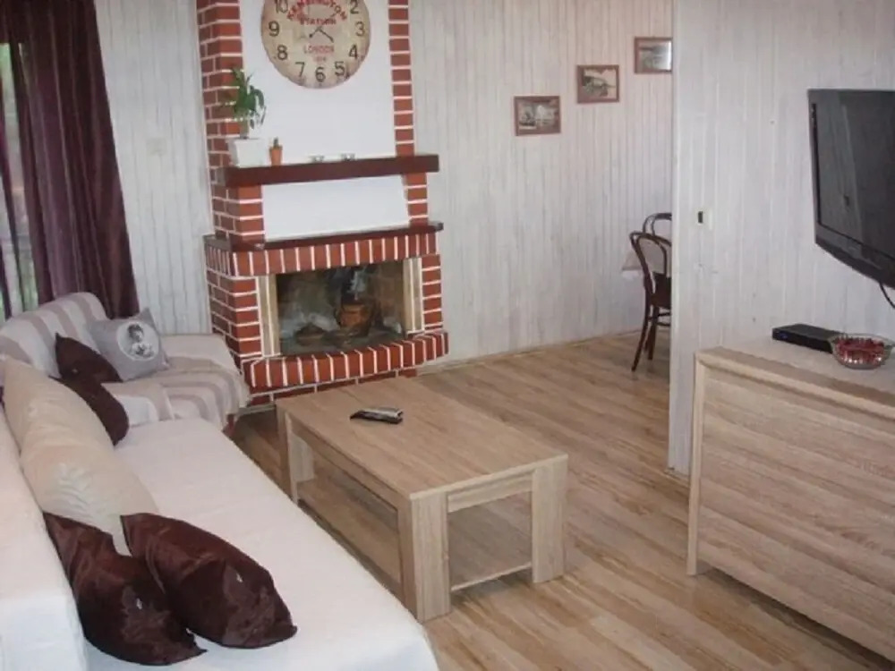 Apartments Tiho