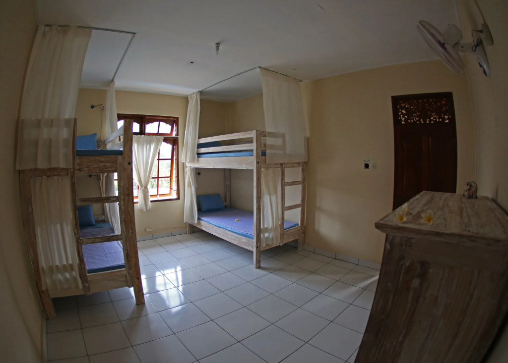 Surfers House